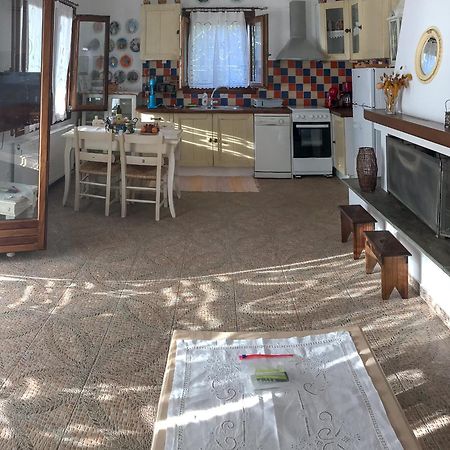 House Of The Rising Sun Villa โคเรฟตอน ภายนอก รูปภาพ