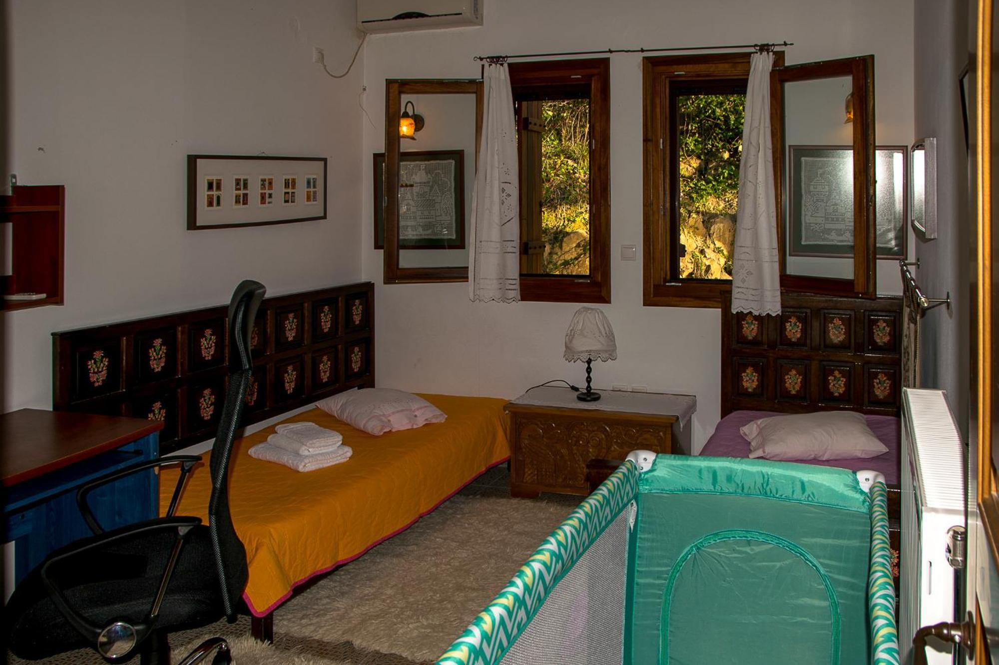 House Of The Rising Sun Villa โคเรฟตอน ภายนอก รูปภาพ